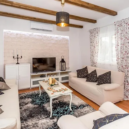 度假居 Pet Friendly In With Wifi